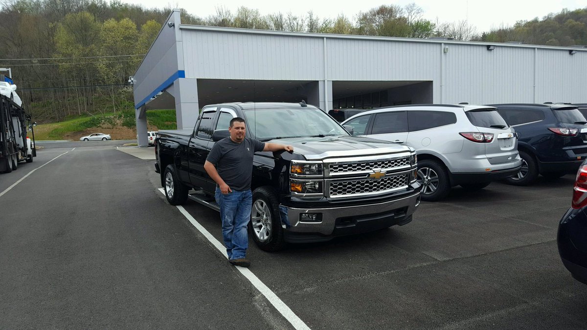 DayChevy's tweet photo. Josh Keener another happy Day Chevrolet customer #Silverado https://t.co/2z6ZZchjsH