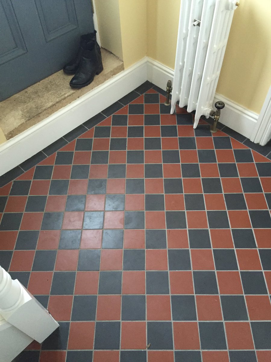 RawTiling's tweet image. Finally managed to take some pictures of the @OriginalStyleUK geometric floor and Victorian bathroom I completed.
