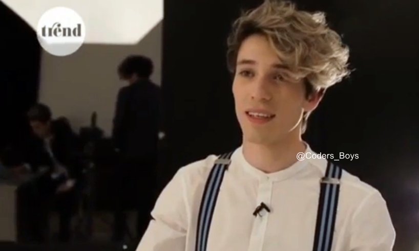 Coders_Boys's tweet image. Alonso
#MTVMIAW #MTVPopCD9 #MTVMatchNavarro