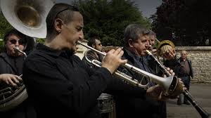 #Bourgogne Ce Dimanche 8 Mai, bienvenue à Savigny ! C'est la fête du #vin ! vinexplore.com/details.php?id…