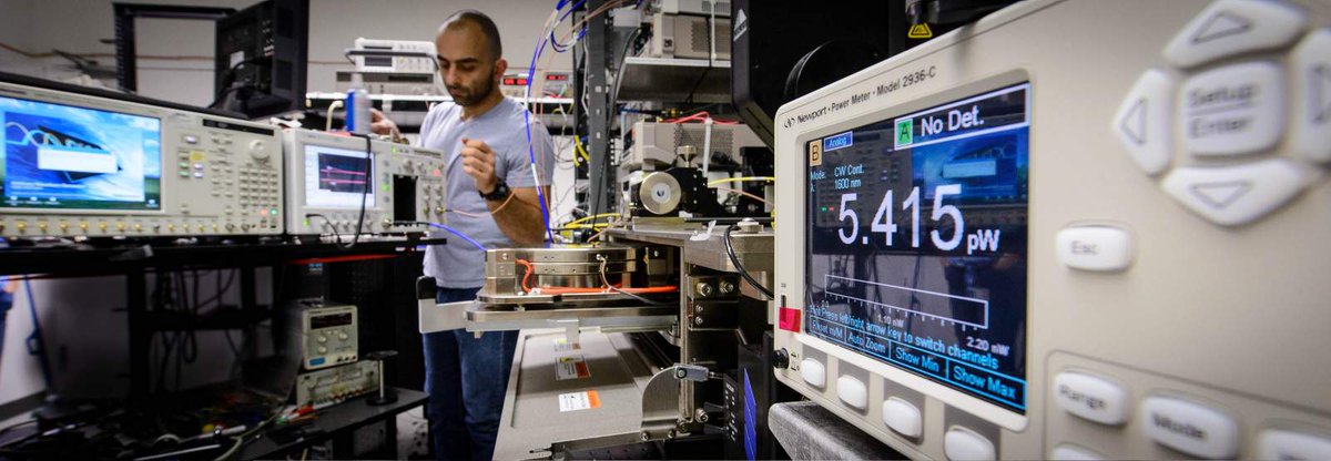 HPE_News's tweet photo. A behind-the-scenes look at @HPE_Labs Innovation. View the photo essay: https://t.co/JquGqiPBoI https://t.co/9URguMDhAO