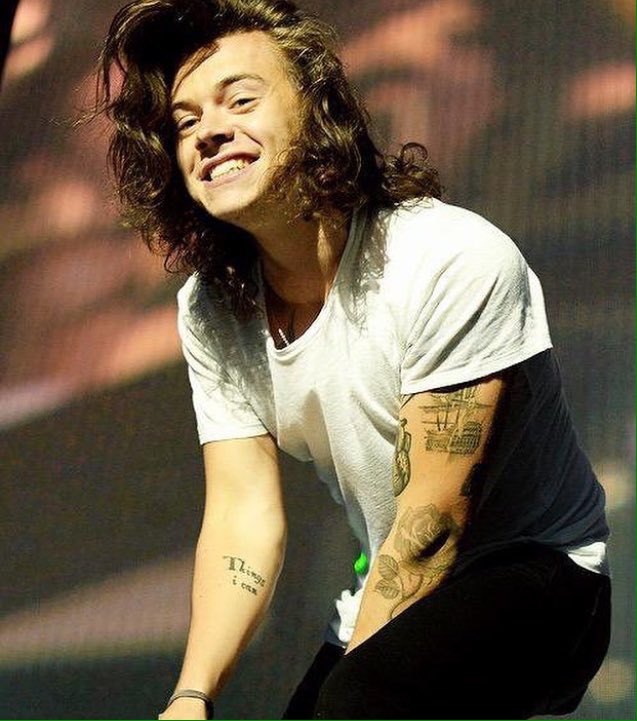 NarryMyDream's tweet photo. #RIPHarrysHair

HARRYS LONG HAIR APPRECIATION TWEET https://t.co/EzzLa3uYMz