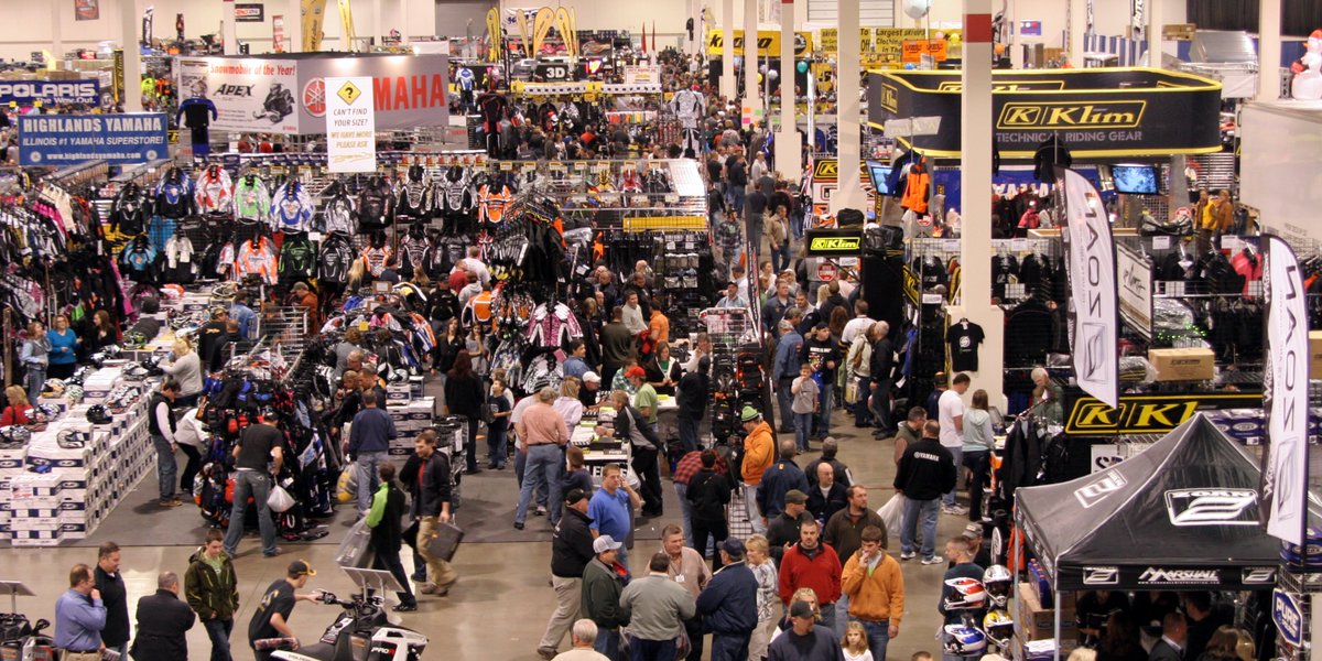 Snowmobile_USA's tweet photo. Sign up for #snow show updates by e-mail at https://t.co/0ZkdB5Qwnv. #ArcticCat #Polaris #SkiDoo #Yamaha #snowmobile https://t.co/OAakTvIcry