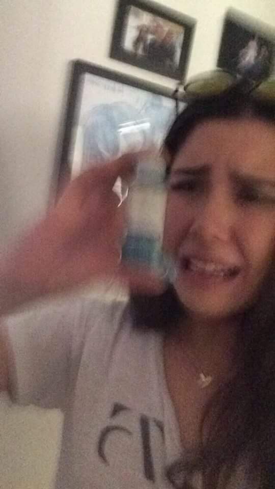 fvcklarryfeels's tweet photo. harry cut his hair, me rn be like
#RIPHarrysHair https://t.co/GWAofxpTx2