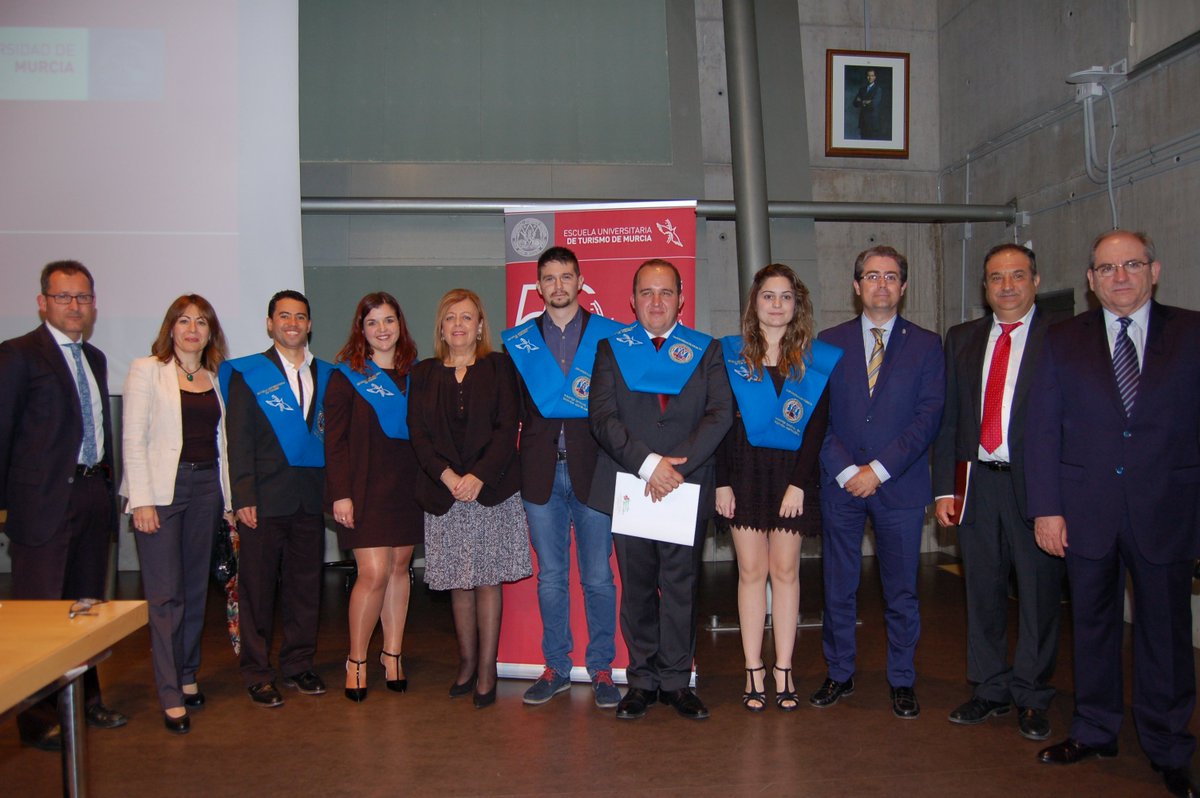 Educarm's tweet photo. Enhorabuena a alumnos de #Turismo @umnoticias graduados hoy. Formáis parte de un sector estratégico para la Región https://t.co/ewKwiLFhpL