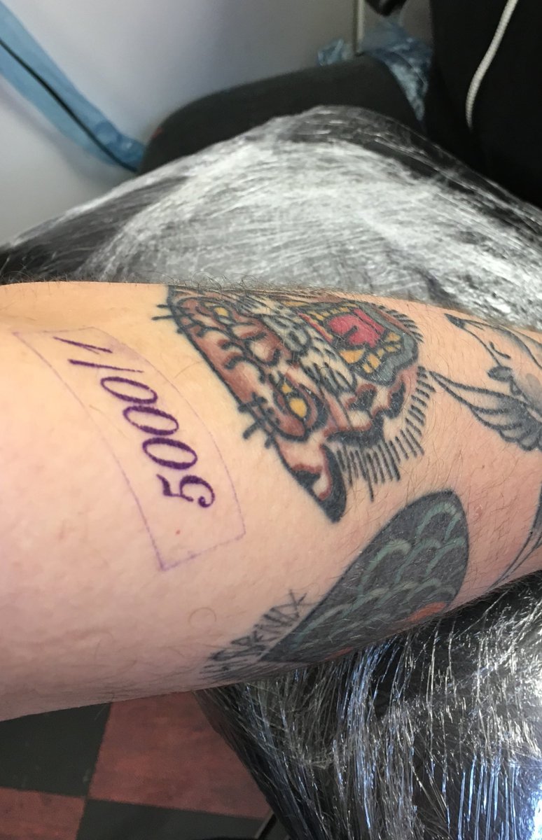 ostu91's tweet photo. @EmanueleCorazzi @FOXSportsIT @LCFC @CB_Ignoranza  tattoo done!Ci si vede domani a Leicester con la🇮🇹 do it BETTER https://t.co/0530CjIn2c