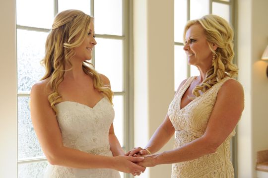CeremonyMag's tweet photo. We're celebrating #MothersDay early #ontheblog!
Photo: @jephotography https://t.co/Y4bVGHKNBZ https://t.co/1VgCeGRXLQ