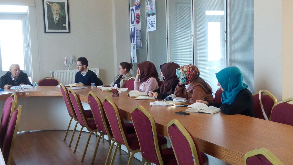 OrtaKat's tweet photo. Prof.Dr.Celal Tarakçı hocamızla Safahât okumasını gerçekleştirdik. https://t.co/s4exXC93JV