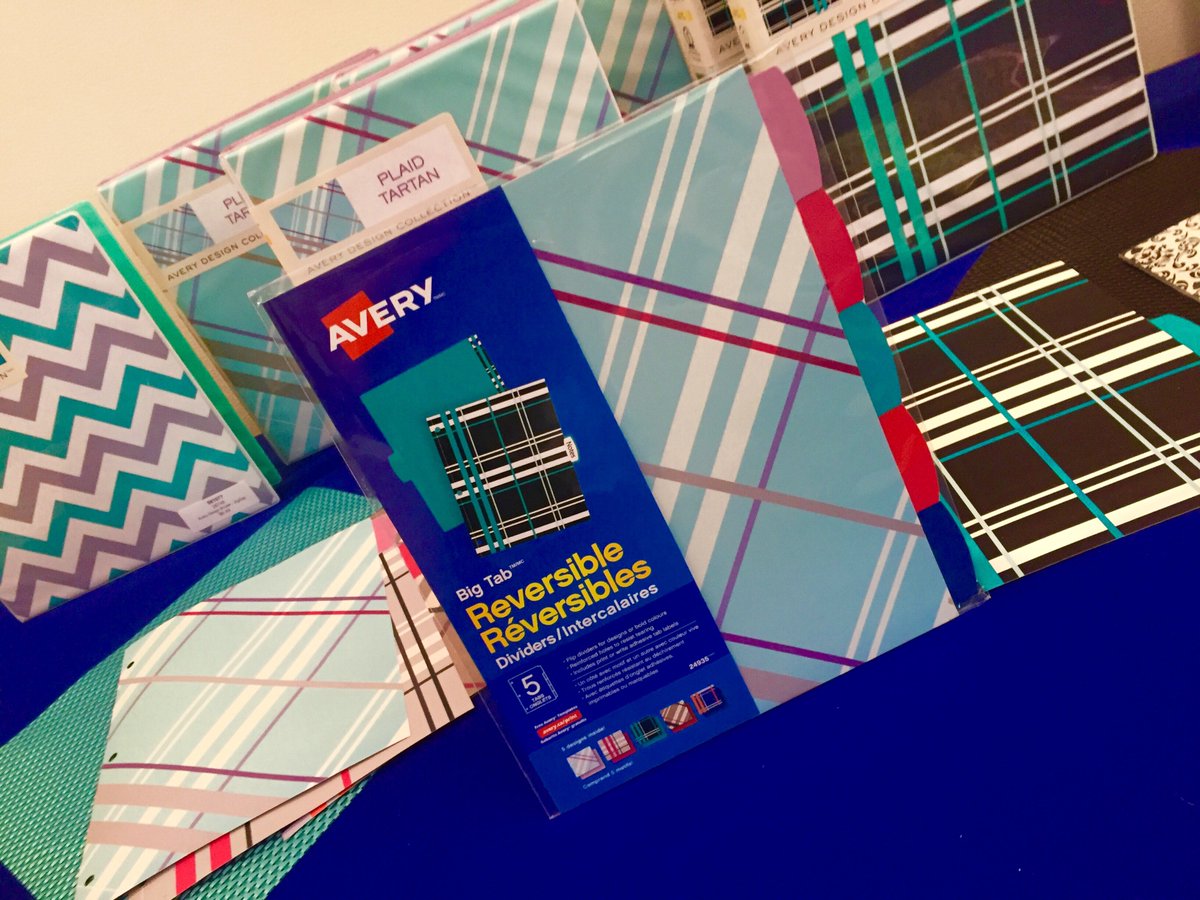 Avery est excité pour les carreautés! <a href="/StaplesLearning/">Staples L&D</a>  #StaplesBTS