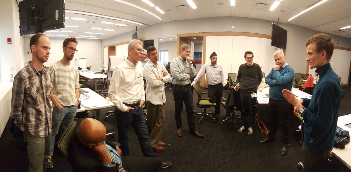 "I like the idea of abstracted state" - <a href="/VitalikButerin/">vitalik.eth</a> helps brainstorm integration ideaa <a href="/Hyperledger/">Hyperledger Foundation</a> community