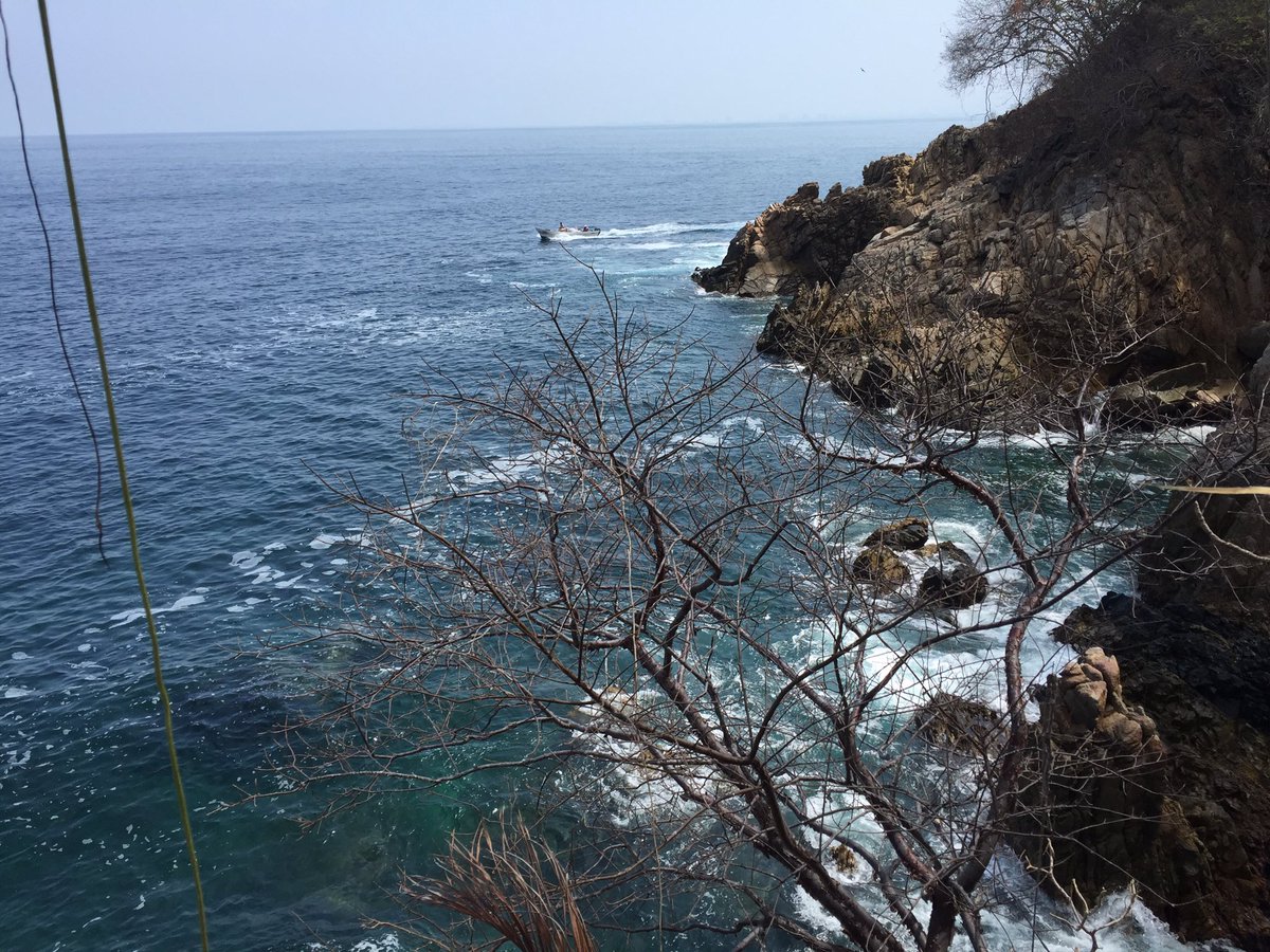 Ramon_Fuentes's tweet photo. Acá en el mar la vida es más sabrosa https://t.co/w72rSxVhcU