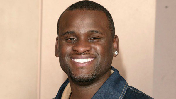 enews's tweet photo. American Idol season 2 finalist Rickey Smith has died in a car accident: https://t.co/ocnZR5LoNo https://t.co/wnjtWb1iti