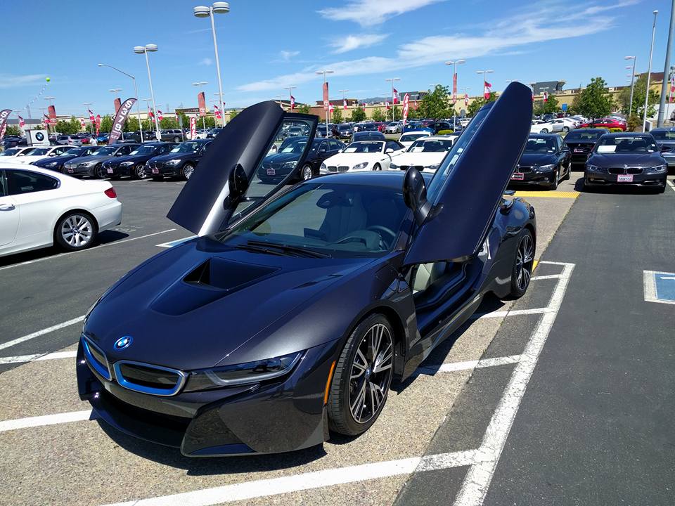 domthewop's tweet photo. Using @codefresh to spin up my @docker containers inside of my BMW i8. #Docker on the go! https://t.co/H282k4PYVU