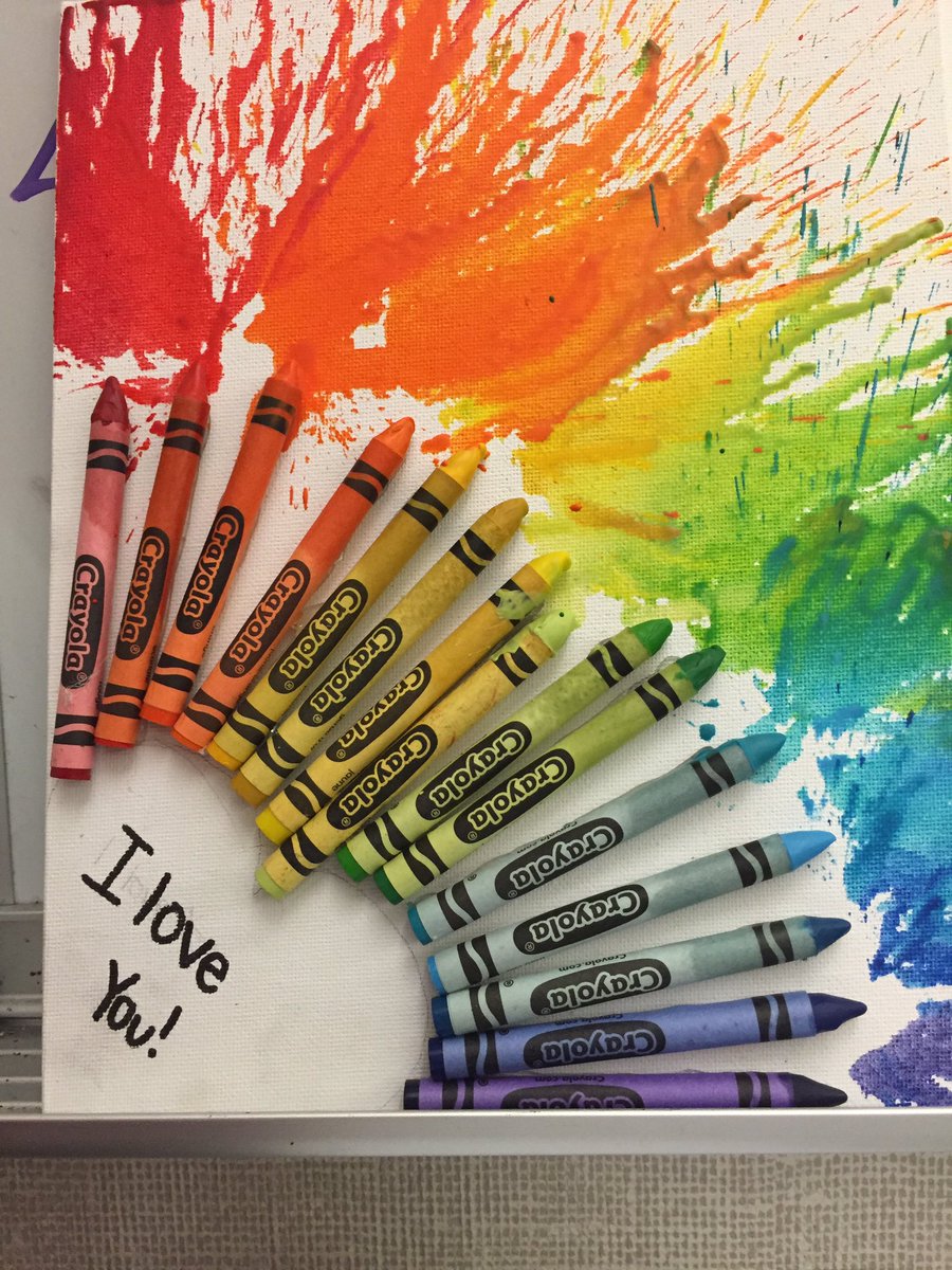 TechSequoia's tweet image. Mother&apos;s Day melted crayon art in Maker&apos;s Academy at Sequoia Middle School!