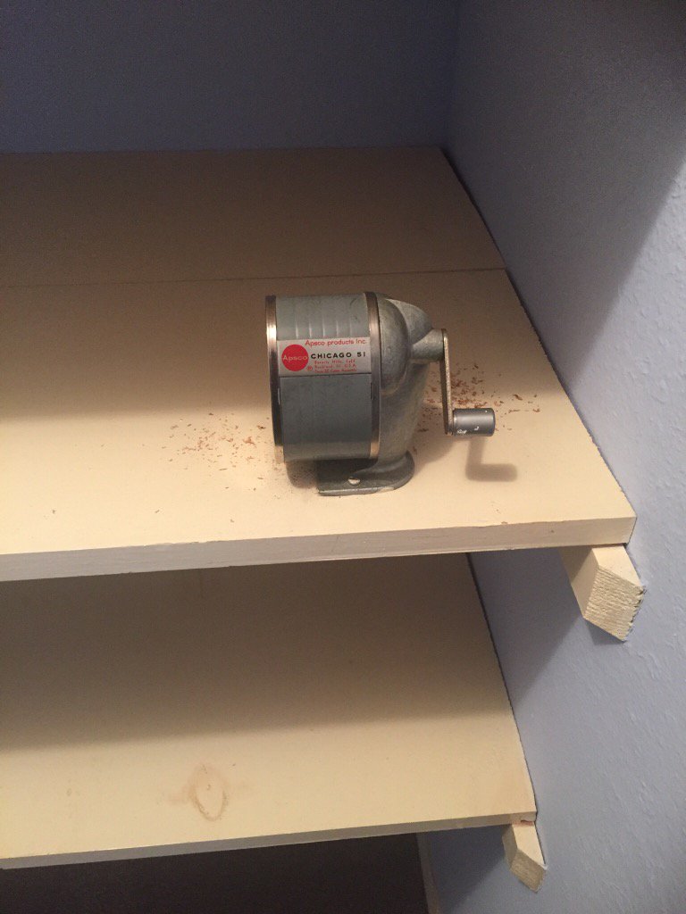 ChappelearEmily's tweet image. Look what I found! What do you think it is?? #dinglehopper