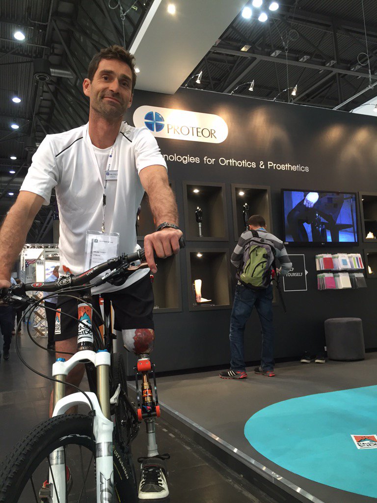 NabtescoProteor's tweet photo. #OTWorld2016 great show!  Thank you to all who stopped by to meet Eric Dargent &amp; to see the Easy Ride knee https://t.co/kL9dAhI09s