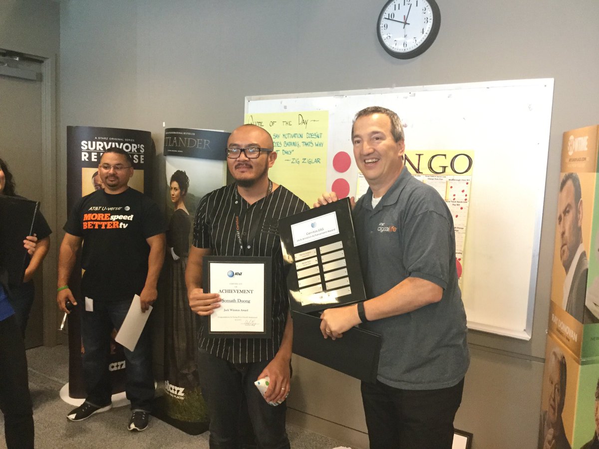 MsAngie007's tweet photo. Awesome day at AT&T! Town Hall Celebration for April!! Yay! #LifeAtAtt #Attfun @Edgar_S83 @CerritosDMDR https://t.co/NuyqtAr4y2