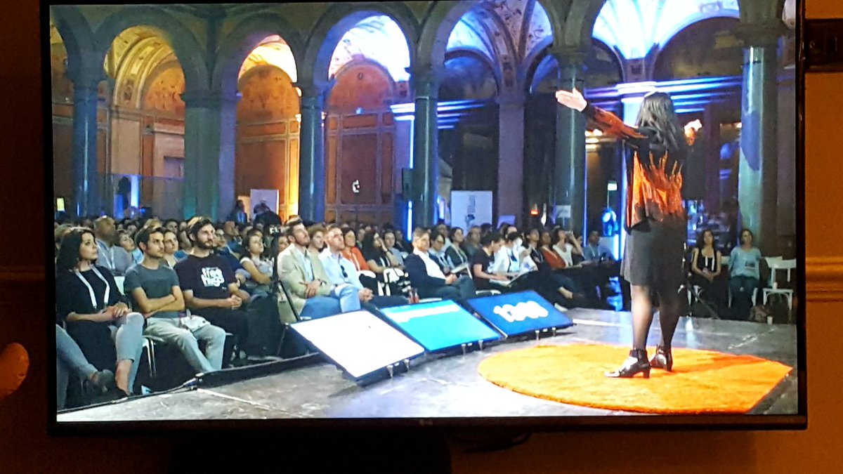 natmortimer's tweet photo. @GBoddington speaking live at @TEDxVienna #hypersensory #virtualworlds #futureintimacy https://t.co/BFdcjTi1Aq