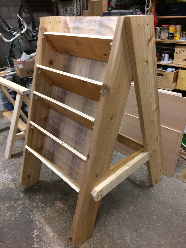 AtelierCarlo's tweet photo. Multi-level herb planter going into service very soon 🌶🌿🍃🌾💦🤓#formeremortals https://t.co/9ok0NZUWWA