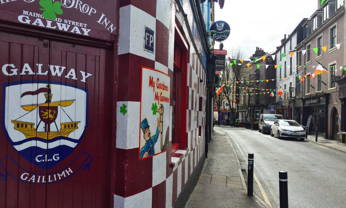 OFFSKETCHGalway's tweet photo. Places filling up fast so don't miss out on our great OFFSKETCH Drawing Day on May 14th. https://t.co/3e5YXggQPR https://t.co/Qd8QzujHmz
