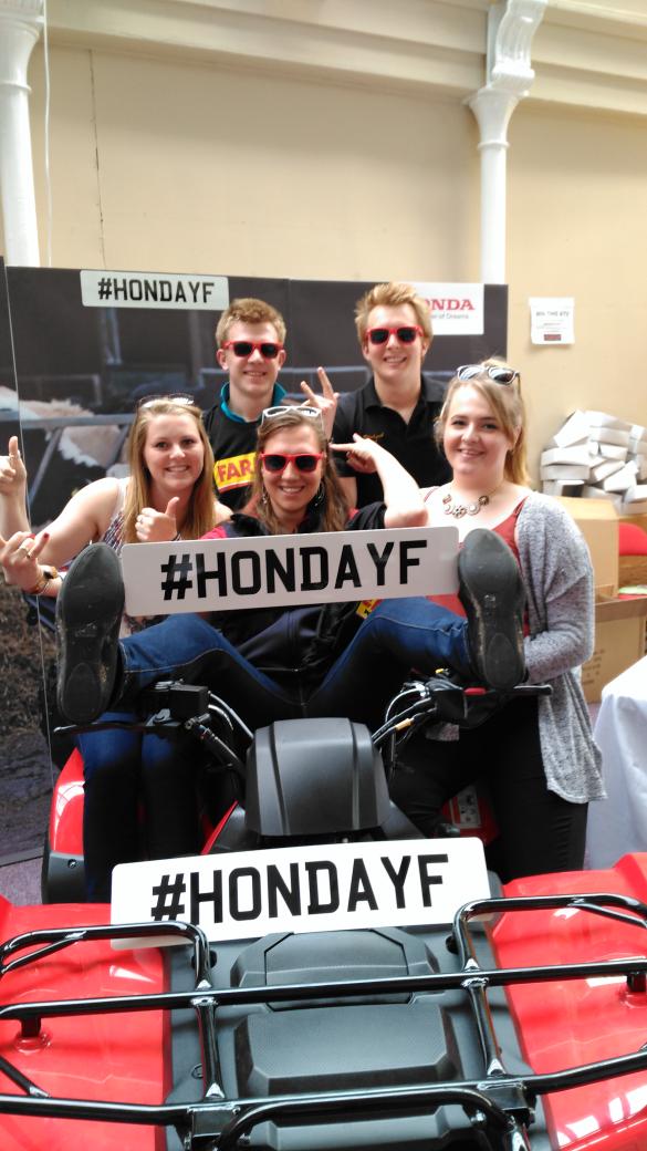 countrygrlabrd's tweet photo. @HondaUKPower #HondaYF https://t.co/xjWCTe3aP6