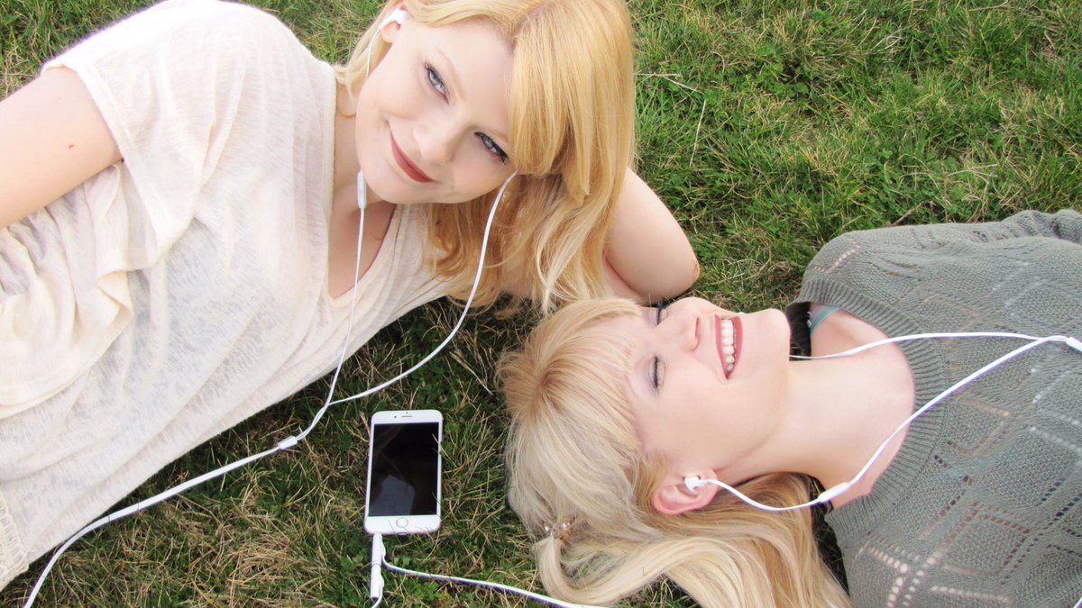 BoxOut_side's tweet image. Piggyback with a stranger. Who knows where it can lead to ;) only 5 days left to order! RT!