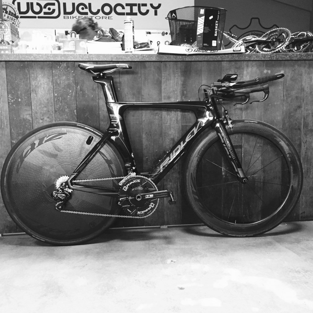 PH_Designs_Co's tweet photo. She's a mean mother Hubbard @Ridley_Bikes @velocitybike @parktool murdered out by #dccustomvelos https://t.co/qlHGiTiLy7