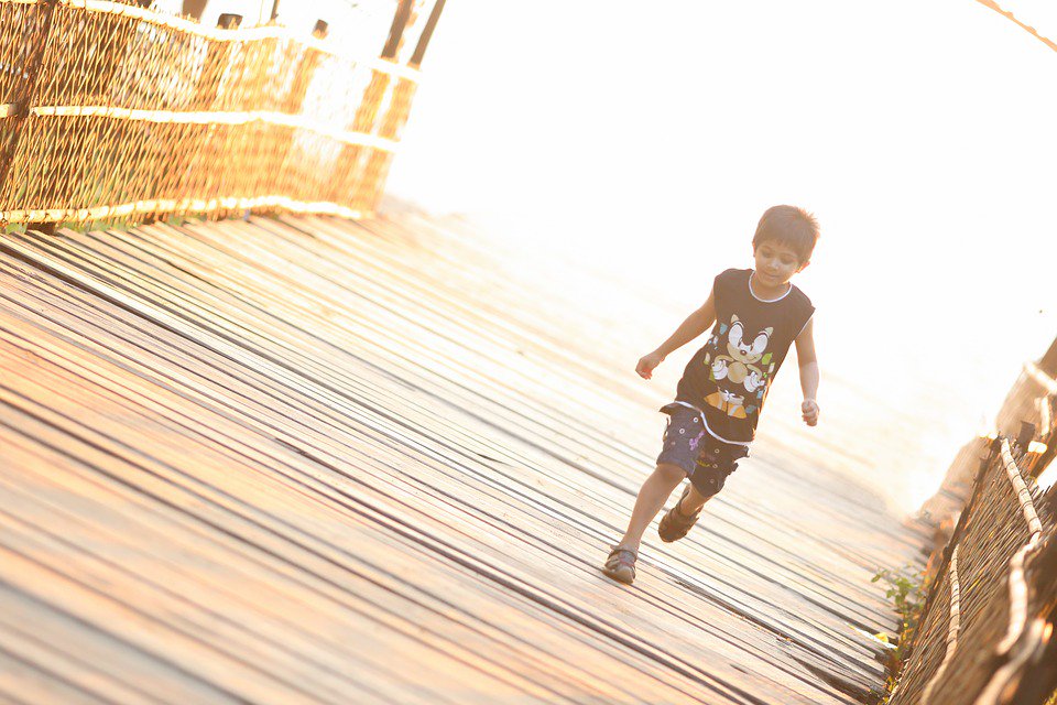ScatterRadio's tweet photo. "#FreeRangeParenting? It's basically... regular #parenting." https://t.co/126UKnH4If @ScatterRadio #showerthoughts https://t.co/TnQTxoh9nW