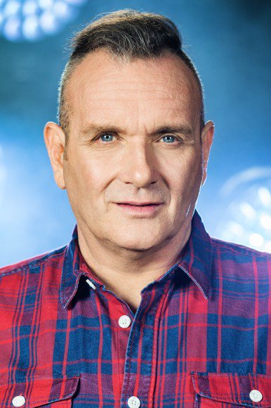 12_TPDP_12's tweet photo. #tvvv Naar volgende liveshow #TeamBart @VTMTheVoice

@yanadesaedeleer
@Robintvvv
Lisa Van Rossem
Jan Van De Ven https://t.co/zEuzUxJt6L