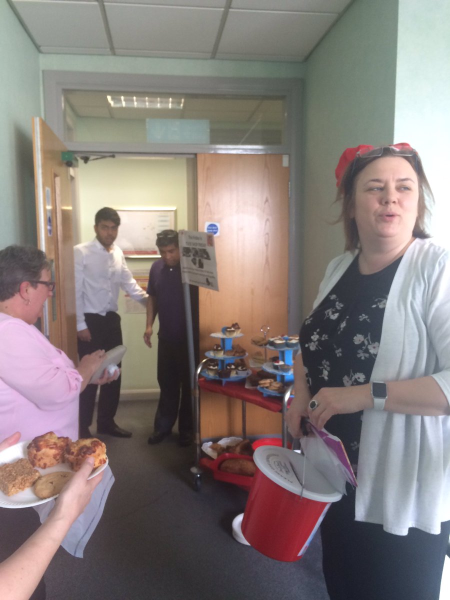 Lesley263's tweet photo. Raised Β£129 on 1st Tuck Shop Friday. Total raised so far with my workmates Β£250 #Stars #L2P2016 #DansTrust https://t.co/LYJxovVsGC