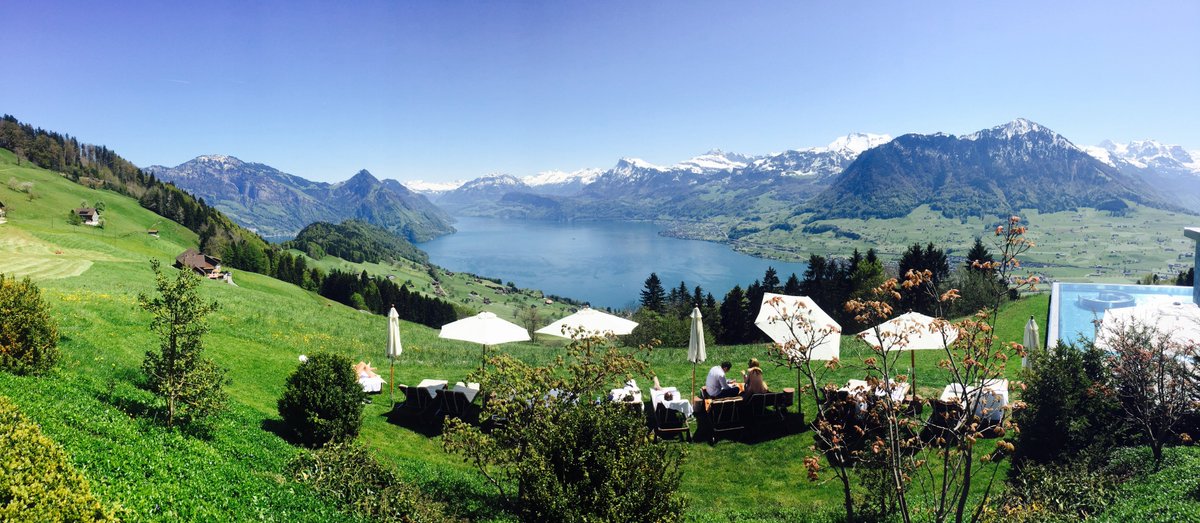 firstlimo's tweet image. Enjoy weekend, nice weather and beautiful landscape of Switzerland! We will organize for You everything! @firstlimo