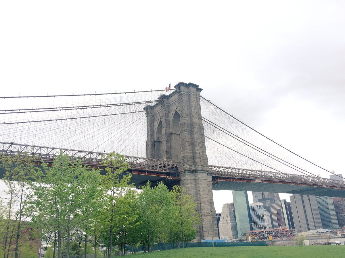 MisakiSwift's tweet image. 今日トロントに帰って来ました！ 最終日はGrand Central駅、Brooklyn Bridgeに行ってから、Wickedを観てきた💓 この1週間、NYを十分過ぎるぐらい満喫できた〜 お兄ちゃんに感謝✨