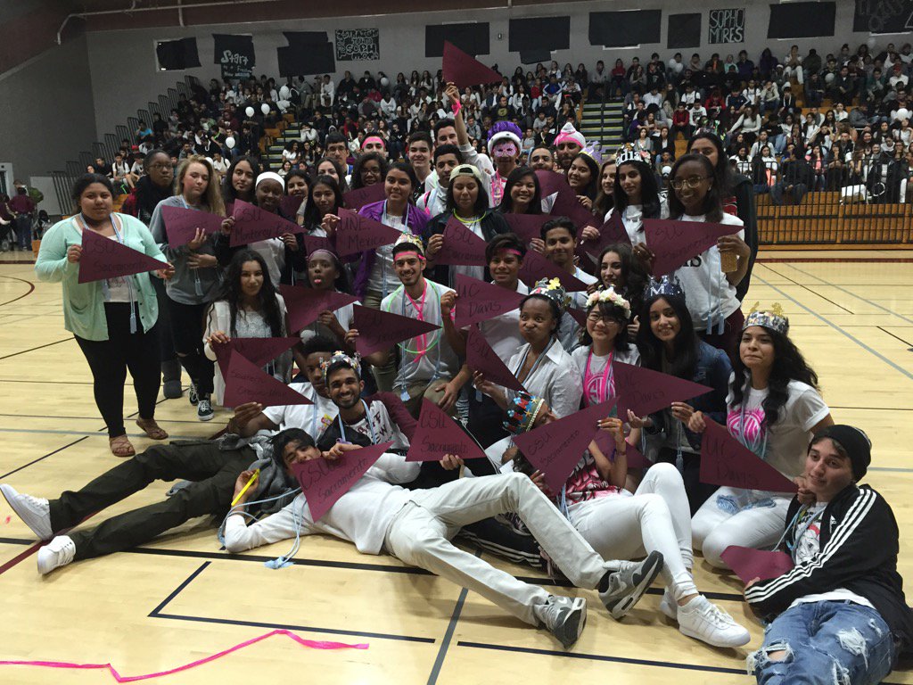 jillorithom's tweet photo. Nighthawks going to universities!!!  Great job!  Caw! https://t.co/bQCbpXsBxG