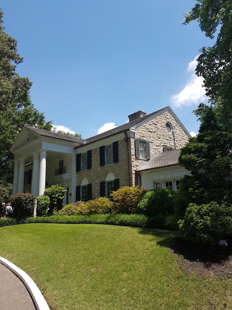 TheNightHearts's tweet photo. Graceland.......amazing and emotional!
Brian
#elvis #theking #rocknroll https://t.co/ou42E0jm5U