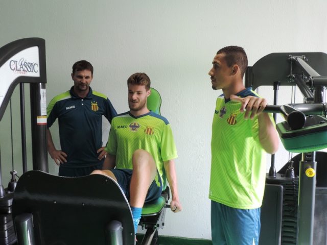 Chzs1CzXEAALv2q.jpg:large