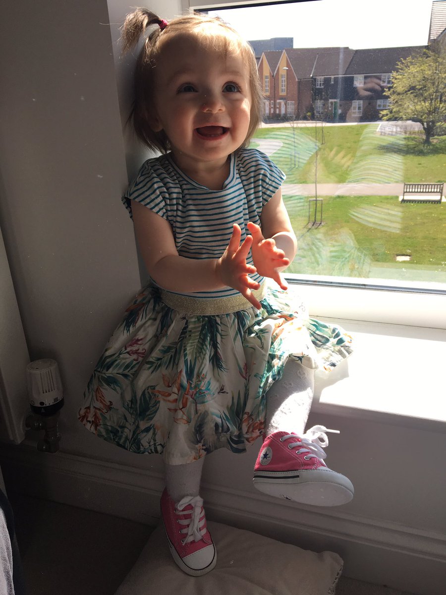 penmines's tweet photo. Looking super cool! @nextofficial brill dress! https://t.co/CsewUYHzbN