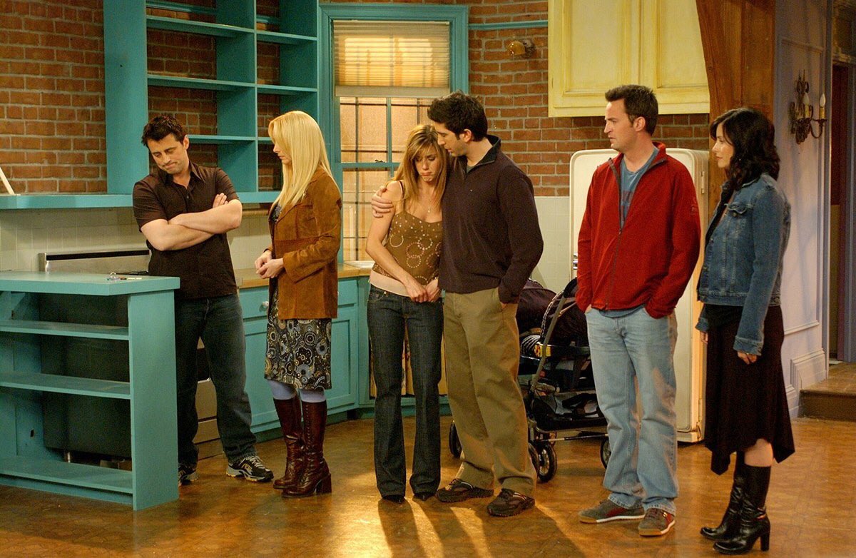 joeyFtribbiani's tweet photo. The last episode of Friends aired 12 years ago today!❤️ https://t.co/DMZopYNxsY