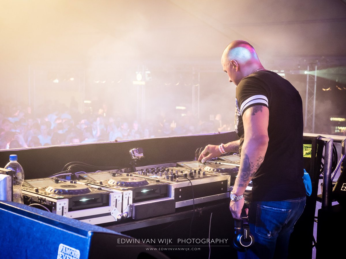 Kasteelfeesten tweet media