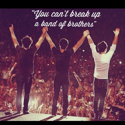 jovanna366's tweet photo. #JonasWeek day 6 #SemanaJonatica
#JonasMemories
1 word to describes them: Amor Eterno ๐๐โค๐ https://t.co/y9uR9sZ25F