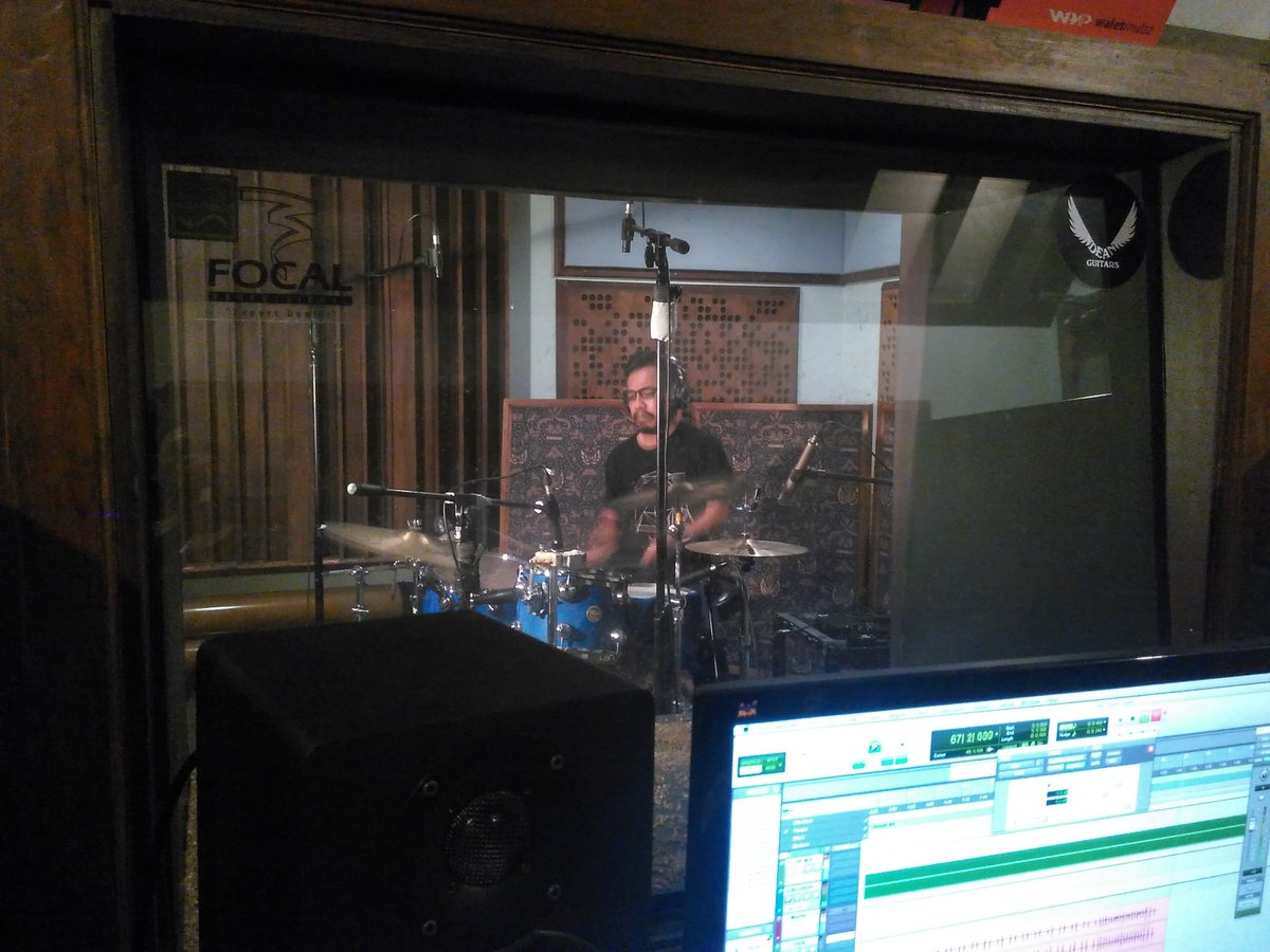 StudioRockstar's tweet image. drum recording ..untuk band atau drum cover .silakeun japri -&amp;gt; 087839615151