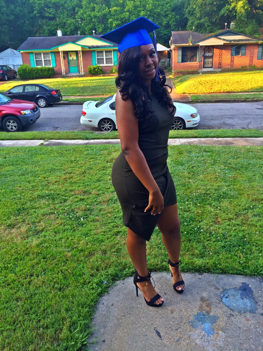 __duckeyy's tweet photo. May 21, 2016 🎓💦❤️💁🏽🏆 https://t.co/H1r1fbRgQ8