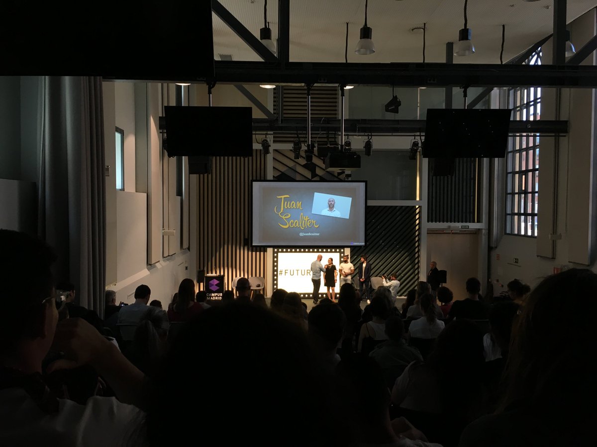 Lleno completo en #Future2016. Congrats @samyroad ❤️