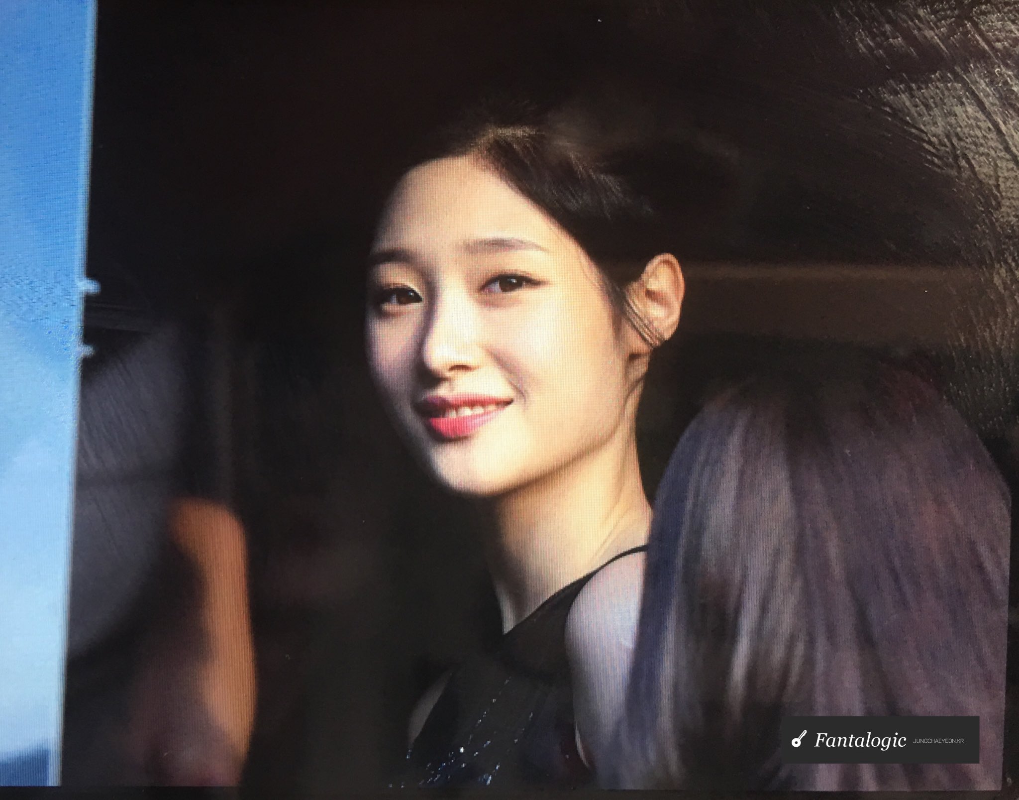 Ci-JllXUkAE28p_.jpg:large