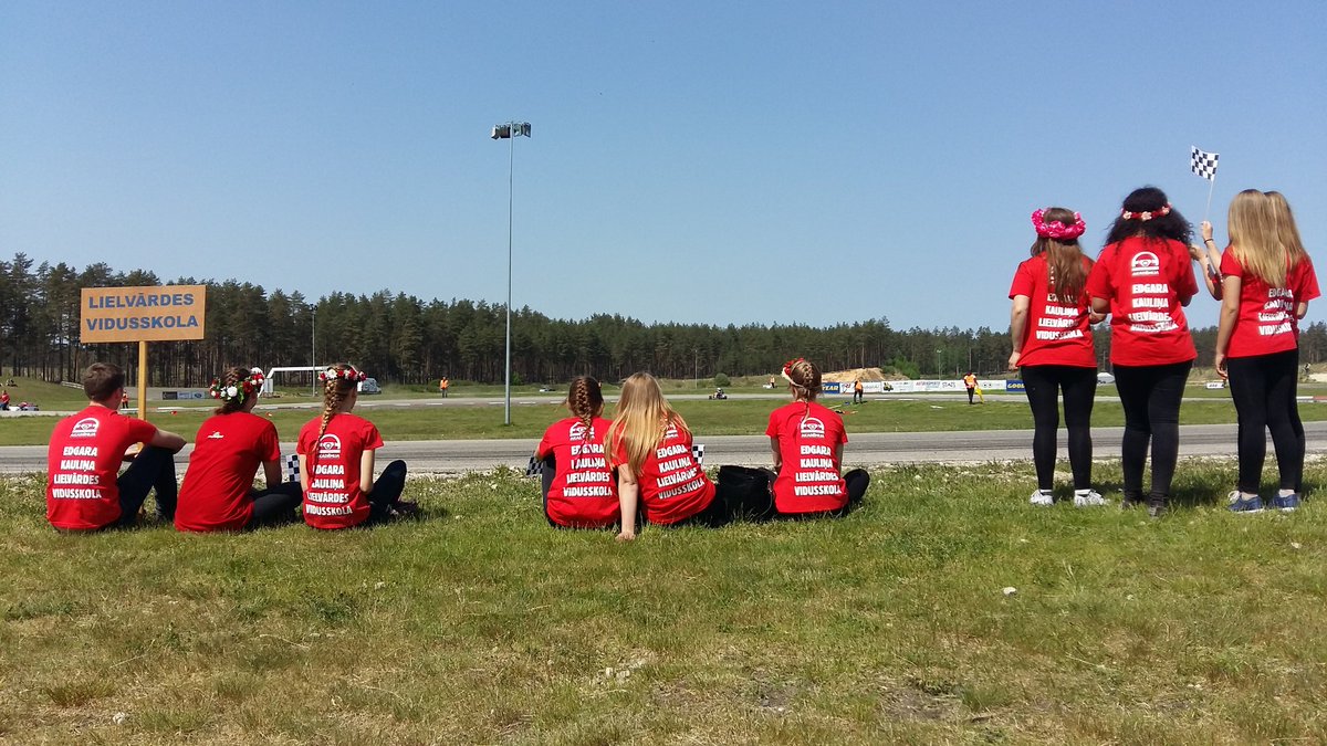 #EKLV fanu zona gaida parādamies debesszilo ķiverīti 333 trasē. <a href="/Auto_Akademija/">Autosporta Akadēmija</a>  skolu kartinga kauss.