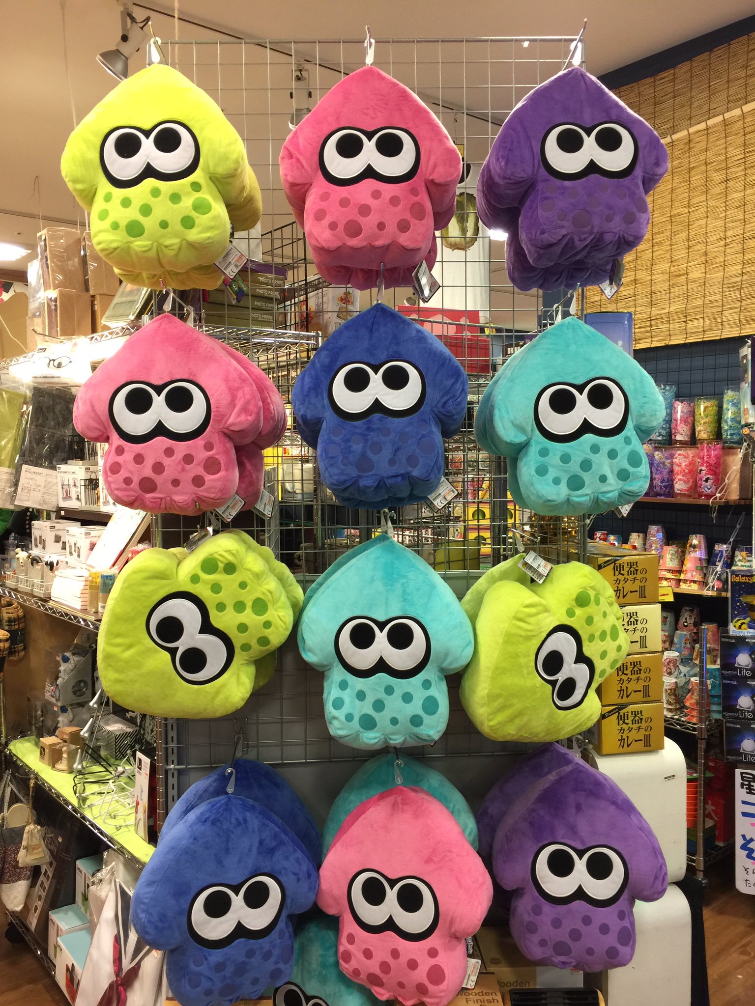 スプラトゥーン2 ダイカットクッション ネオングリーン 約52cm n5ksbvb 中古】【非常に良い】スプラトゥーン2 ダイカットクッション