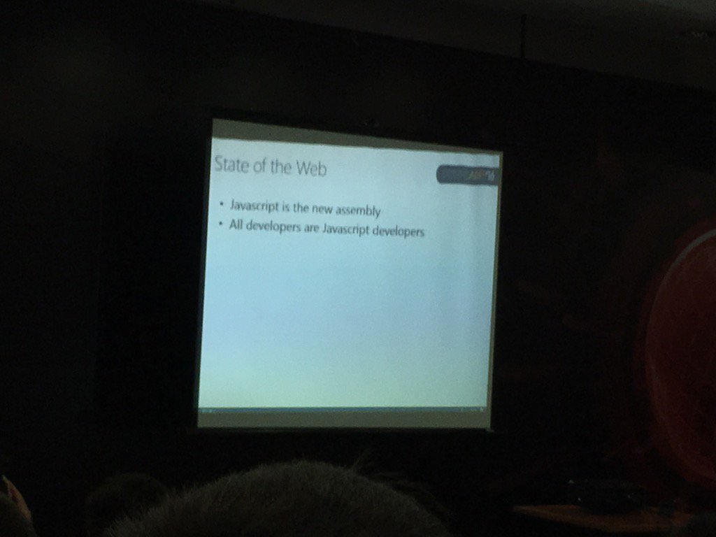 thekitze's tweet photo. Current state of the web #rofl #mkcodecamp https://t.co/wfyPxuNlOL
