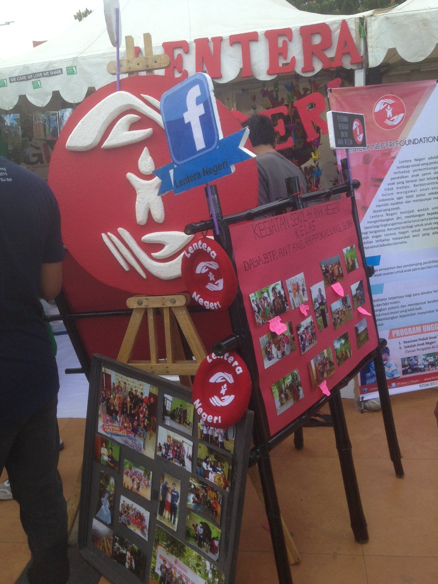 Keren tawwa booth dari teman2 <a href="/Lentera_Negeri/">Lentera Negeri</a> #PKM2016