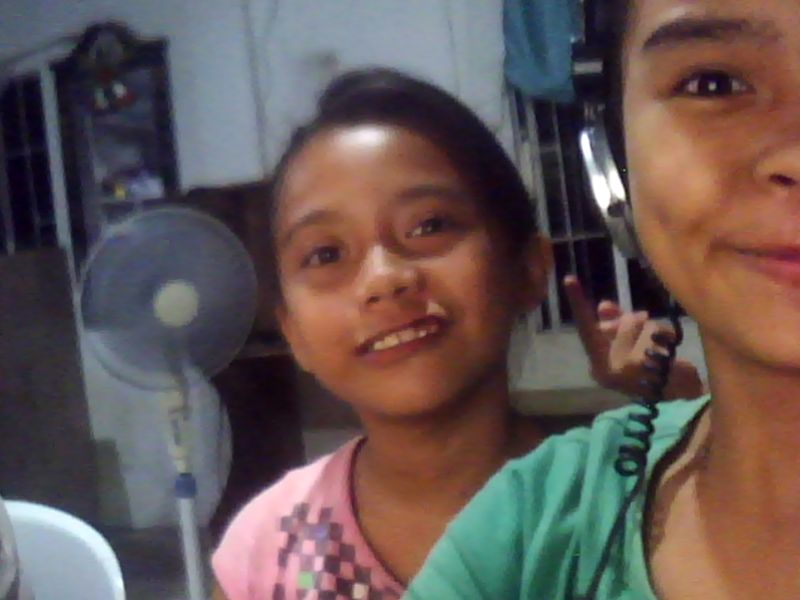 tesapatchut's tweet photo. we love you mark #webcamtoy https://t.co/qEaRjQpHTc