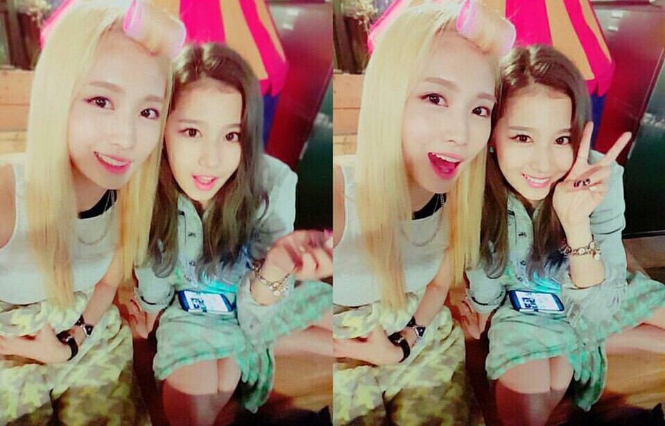 twice_12_01_10's tweet photo. タグします💗

#TWICE
#サナ
#ツウィ
#ナヨン
#モモ
#TWICEに会いたい人 https://t.co/xvJQGezey6