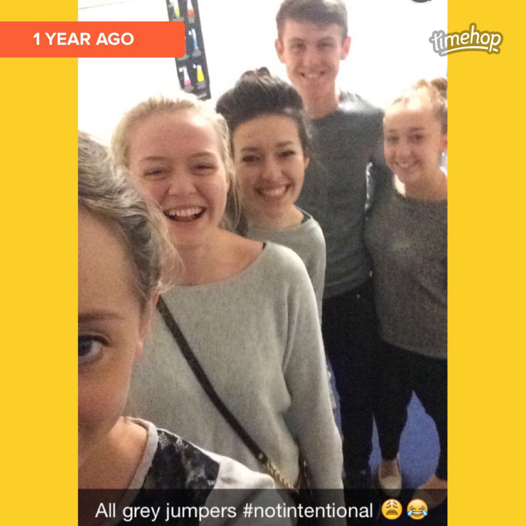 EleanorBurkey's tweet photo. @macaylaforde @sophiebrooke_ @SamBradshaw96 Iconic moment 👌🏼😂 https://t.co/BhsS8NLQN3